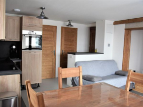 Beau 2 pièces neuf, balcon sud, proche pistes et commerces, parking inclus - FR-1-464-141